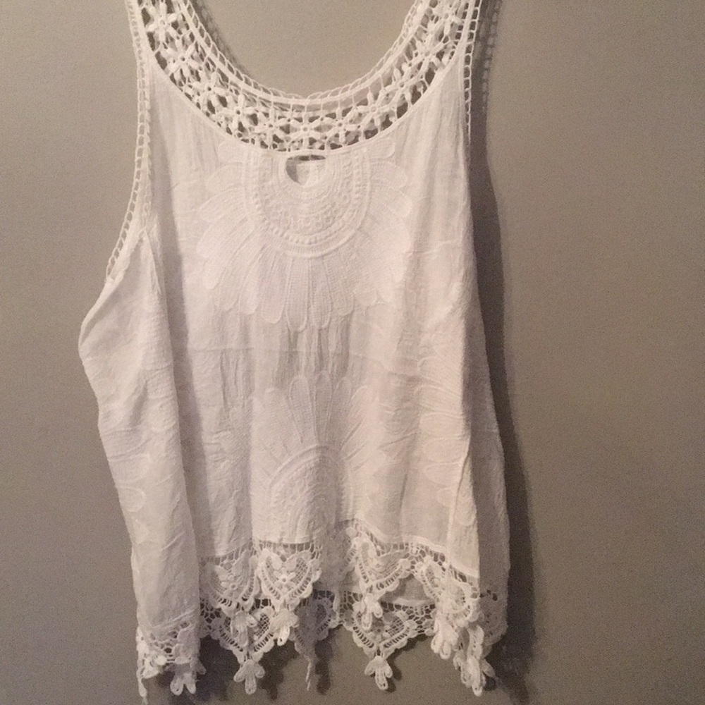White lace tank top, one size fits all